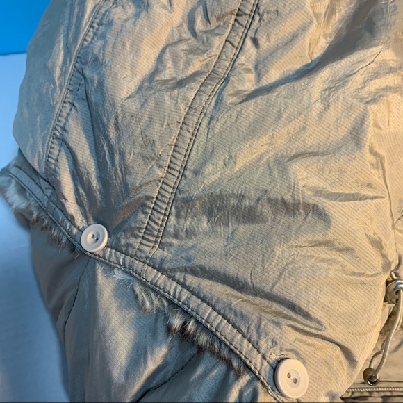 Platinum women’s light weight coat, size medium, Beige color - Picture 6 of 13